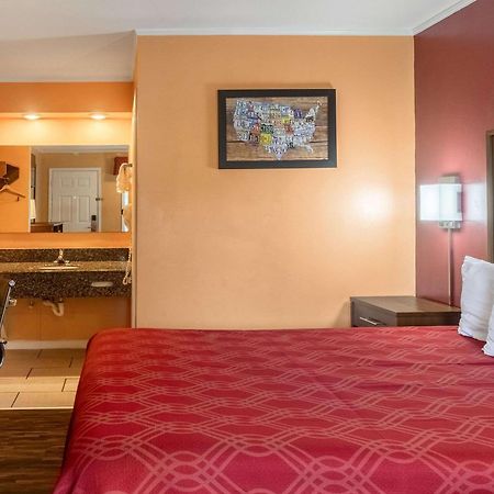 Econo Lodge Cornersville Экстерьер фото