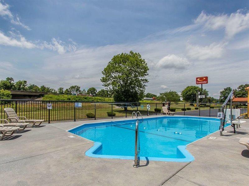 Econo Lodge Cornersville Экстерьер фото