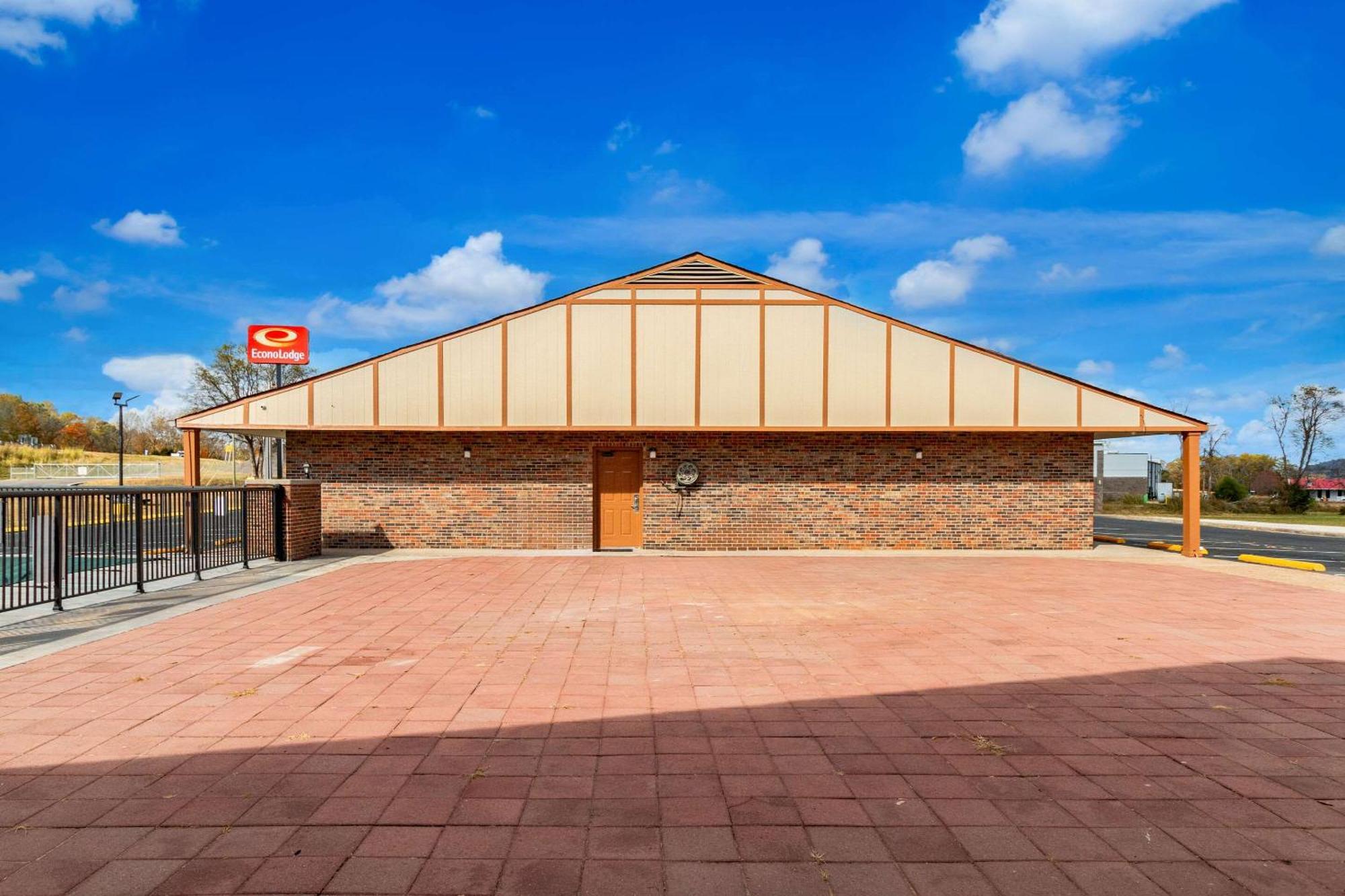 Econo Lodge Cornersville Экстерьер фото