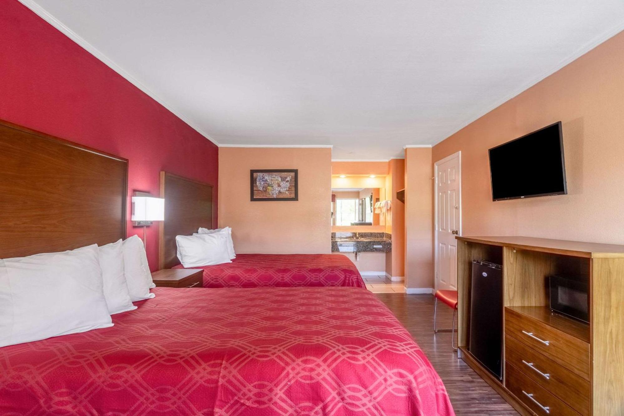 Econo Lodge Cornersville Экстерьер фото