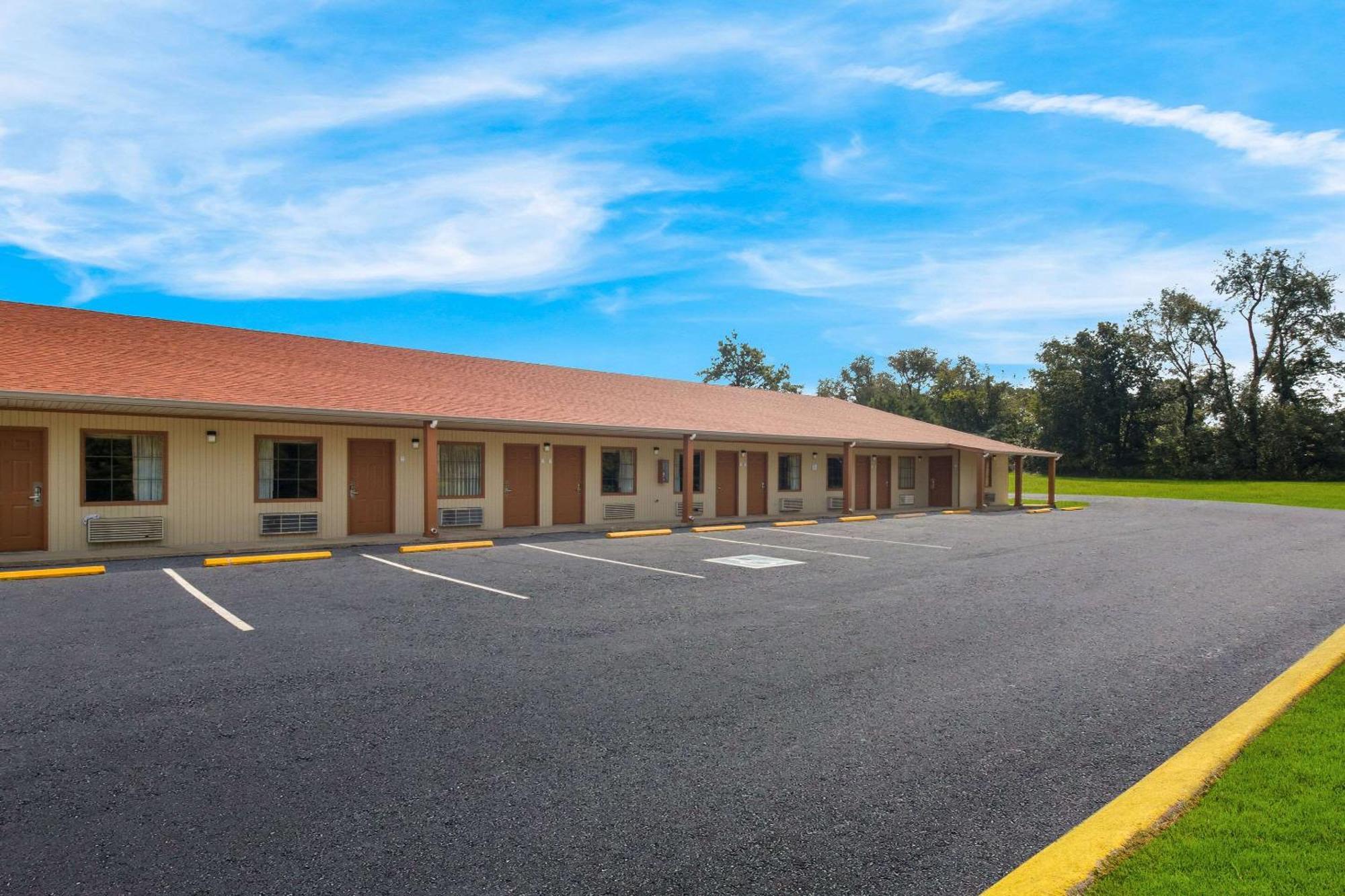 Econo Lodge Cornersville Экстерьер фото