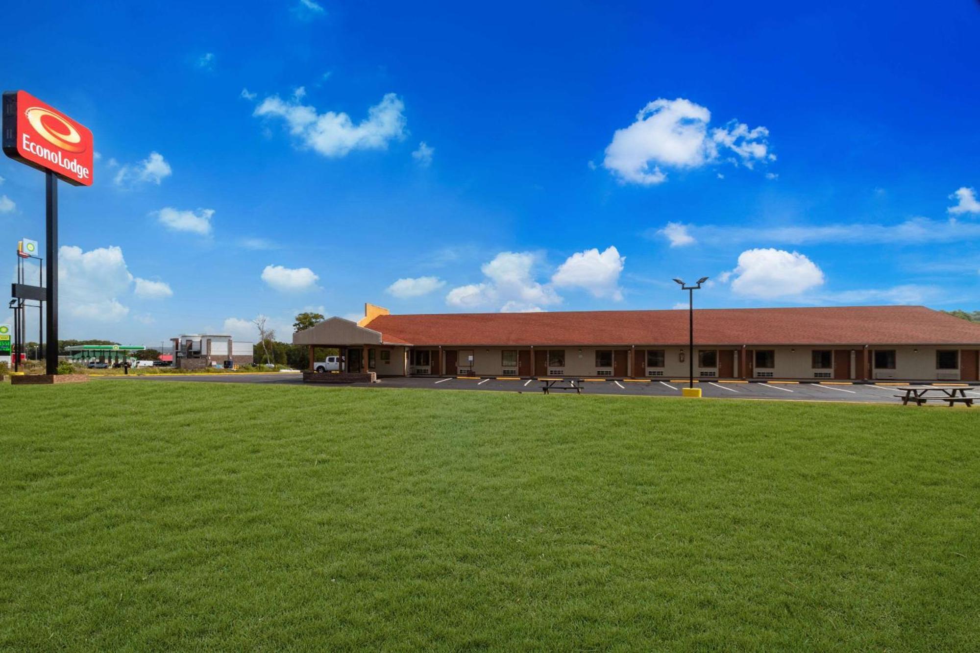 Econo Lodge Cornersville Экстерьер фото