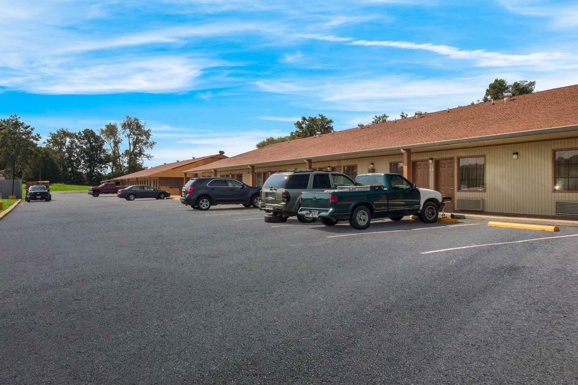 Econo Lodge Cornersville Экстерьер фото