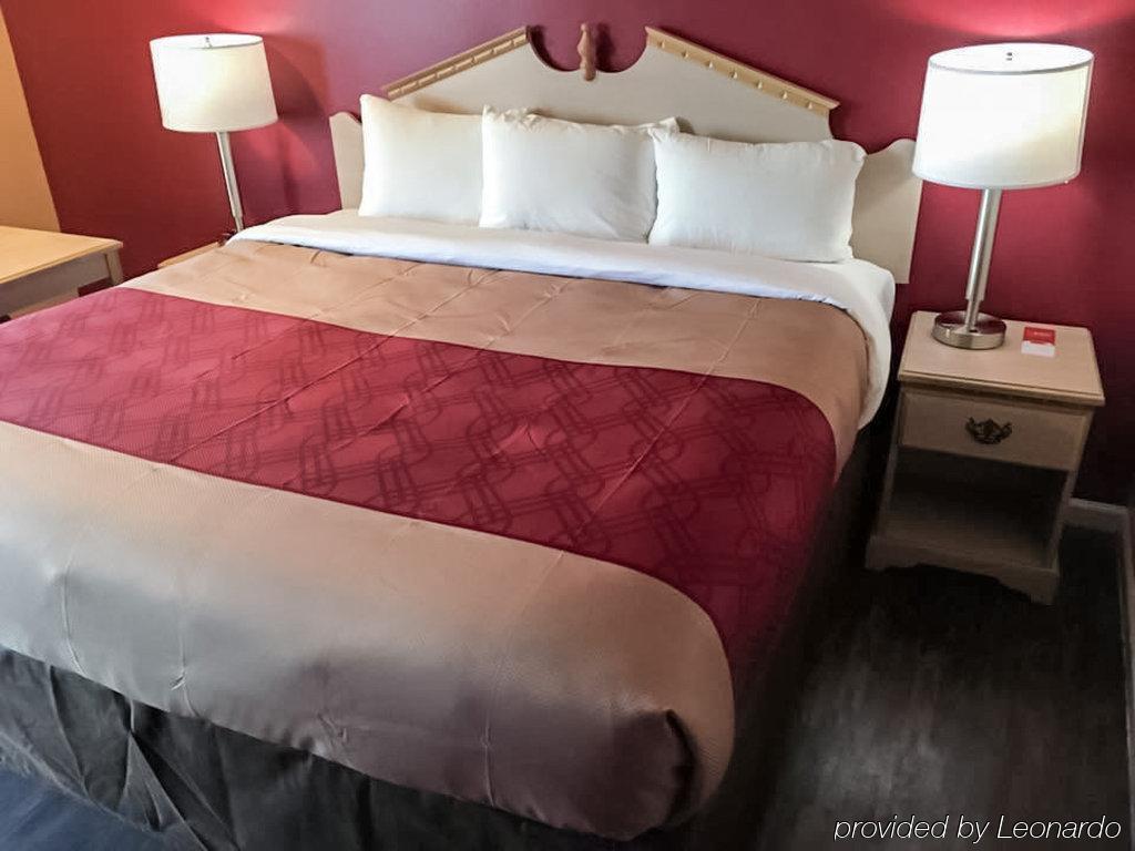 Econo Lodge Cornersville Экстерьер фото
