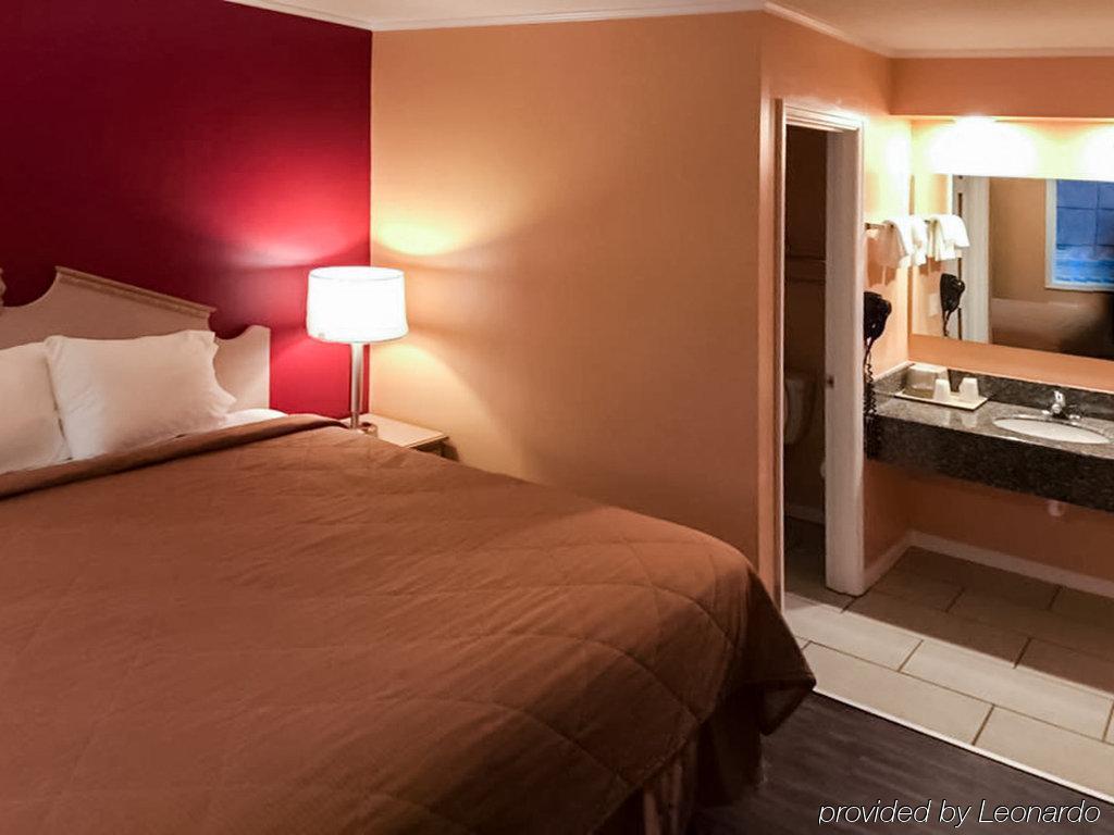 Econo Lodge Cornersville Экстерьер фото