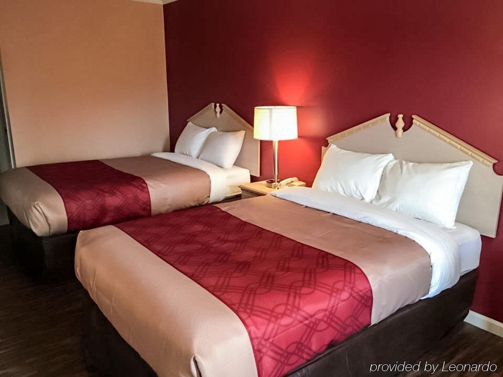 Econo Lodge Cornersville Экстерьер фото