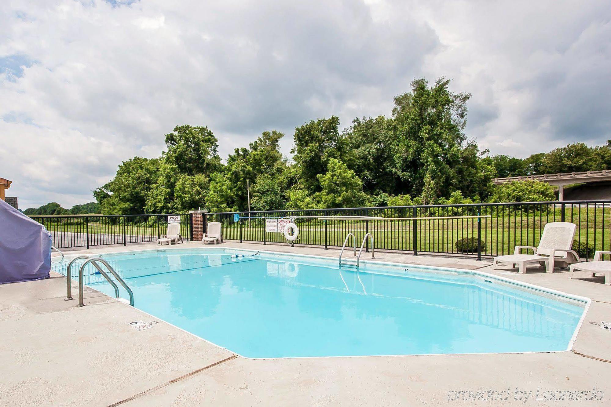 Econo Lodge Cornersville Экстерьер фото